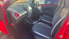 Toyota Aygo 1.0 VVT-i X-Play 5dr x-shift Petrol Hatchback